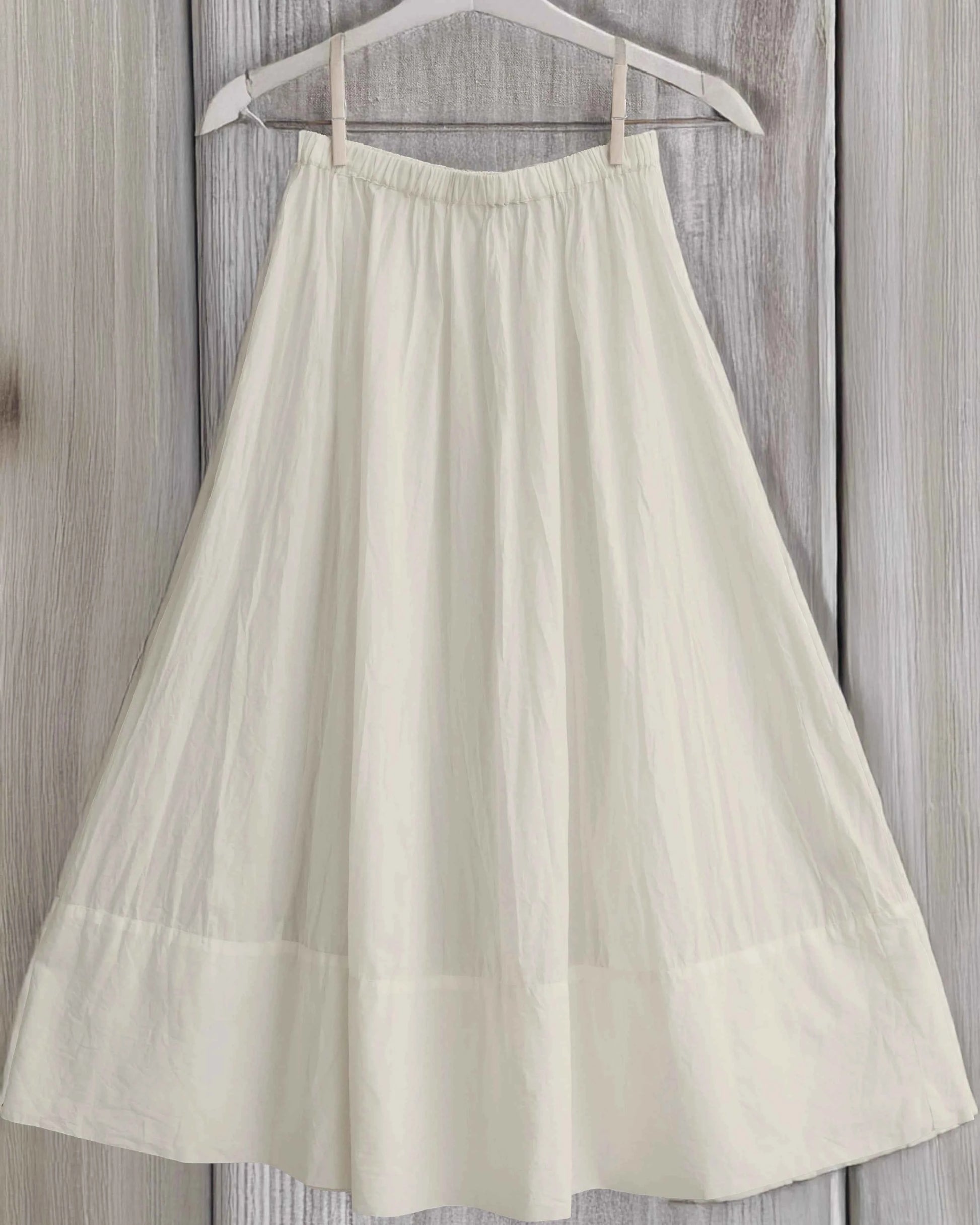MONTERRICO, Organic Hemp Skirt: Eco-Friendly Fashion Option - MaiaStore