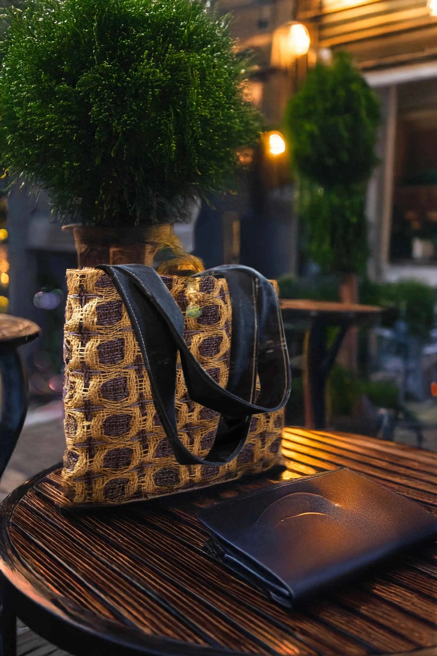 Eco-Friendly Bag Made from Unique, Sustainable Fibers - MaiaStore
